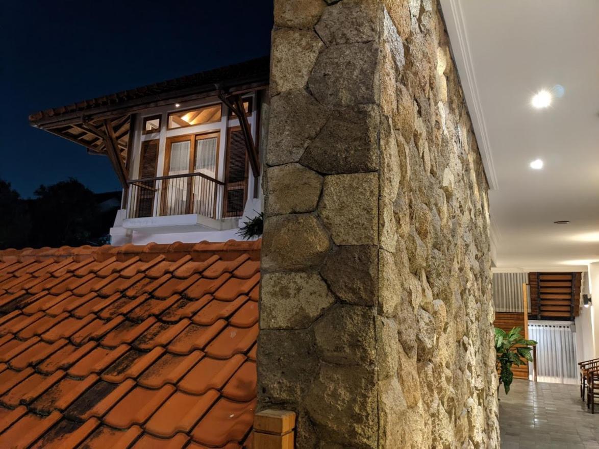 Villa Damar Boutique Hotel Bandung Exterior photo