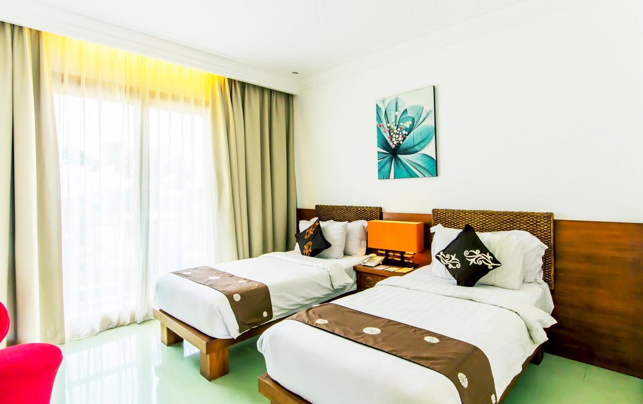 Villa Damar Boutique Hotel Bandung Exterior photo