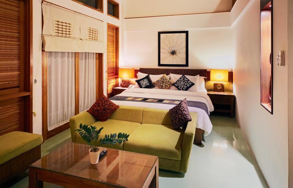 Villa Damar Boutique Hotel Bandung Exterior photo